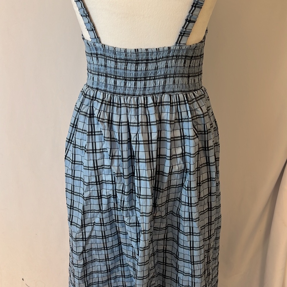 NWOT / J crew Smocked sleeveless dress in textured plaid - Picture 3 of 3
